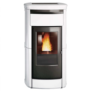 Wasserführender Pelletofen Edilkamin Kira2 H 18 Up 🔥 mit elegantem Keramikdesign für effiziente Wärme in Ihrem Wohnraum.