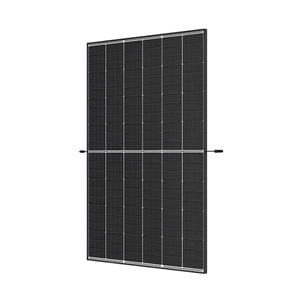 Schwarzes rechteckiges Solarmodul für 8 kWp PV-Anlage mit Huawei Sun2000-8KTL-M1